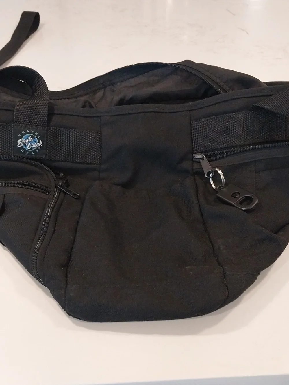 Eagle Creek Black Men's Briefcase/Suitcase. EUC